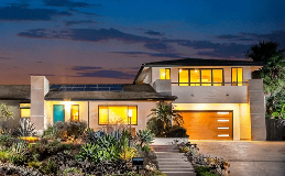 Canyon Ridge Modern Series Garage Doors | Plank Design with windows down right side in Medium Finish